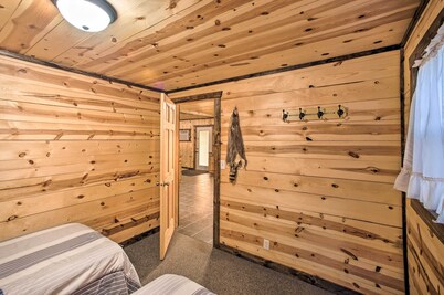 Rural Powersville Retreat w/ Lake Access & Porch!