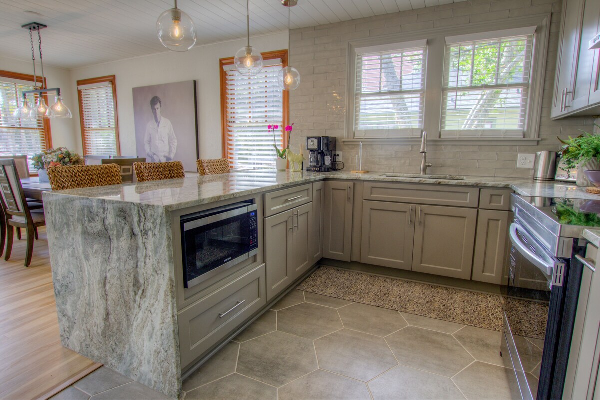 Photo 4 of Cozy Bungalow in the ❤️ of Downtown St Augustine