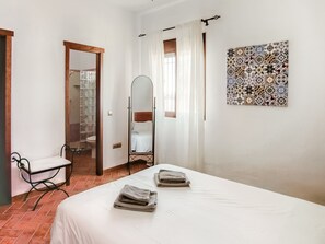 3 chambres, fer et planche à repasser, Wi-Fi