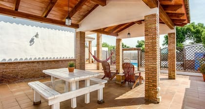 Villa mit beheiztem Pool am Strand von Barbate