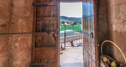 Cottage in Maians with Sea View & Pool