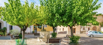 Cottage in Pacs near St. Marti Sarroca Castle