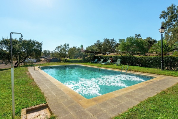 Schwimmbad des Ferienhauses