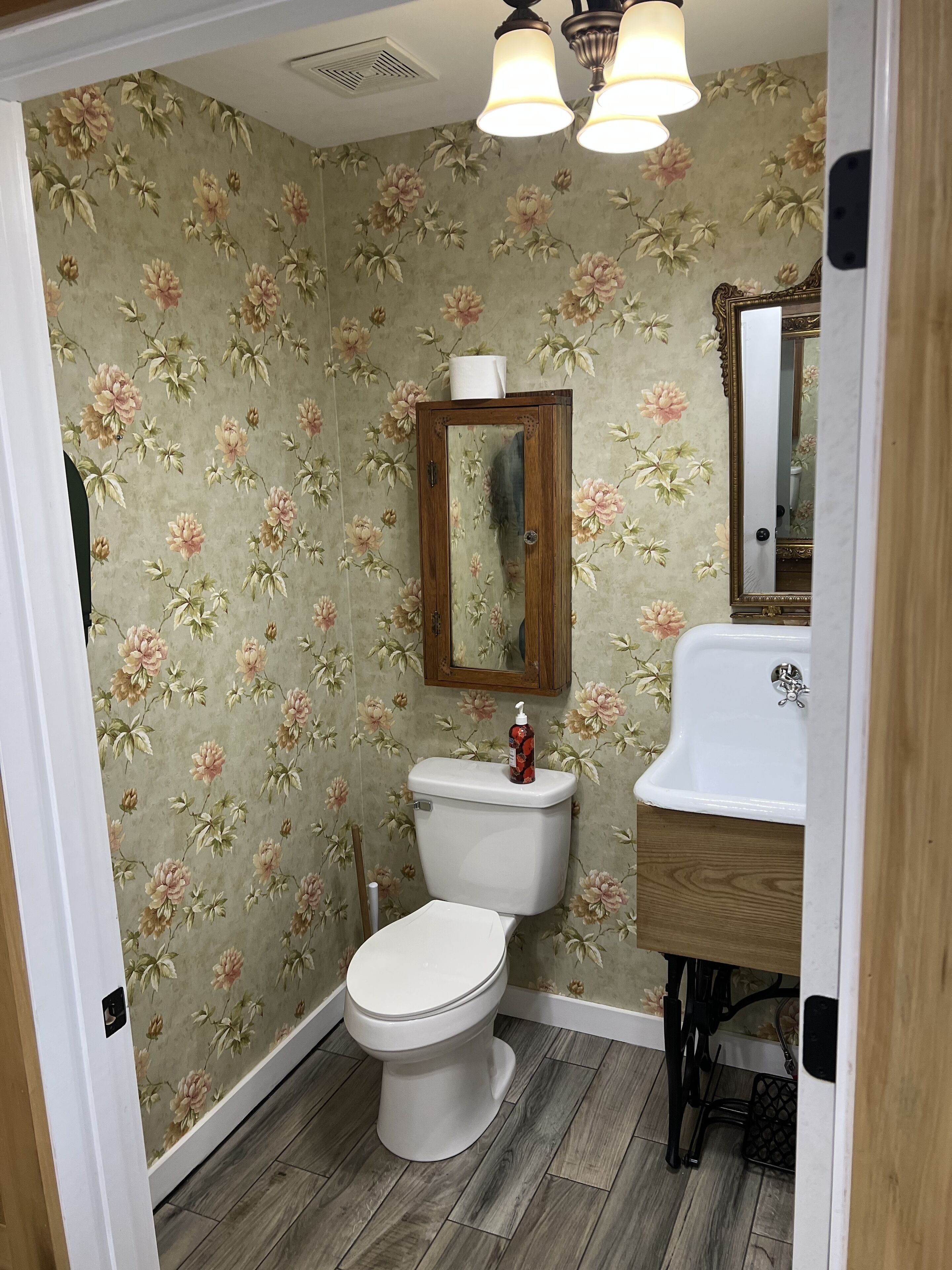 Cottage located on 200+ acre farm