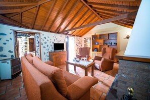 Interior - Holiday Home in El Amparo with Sea Views (Icod de los Vinos, Tenerife)