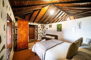 2 camere, ferro/asse da stiro