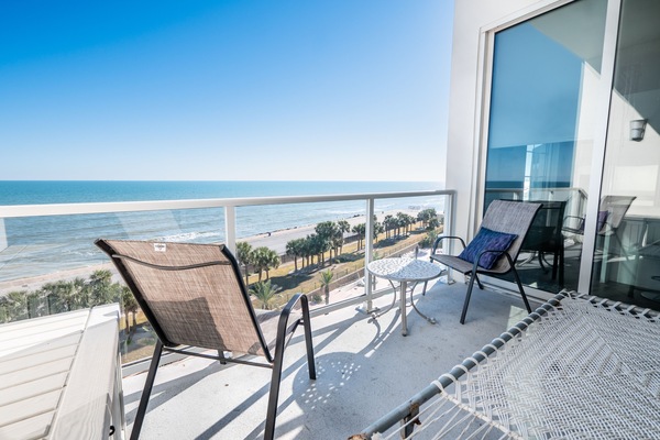 Treat Yourself - You work hard all year, don't settle for mediocrity! Treat you and your family to a vacation worth remembering at Diamond Beach 608-Blue Lagoon.