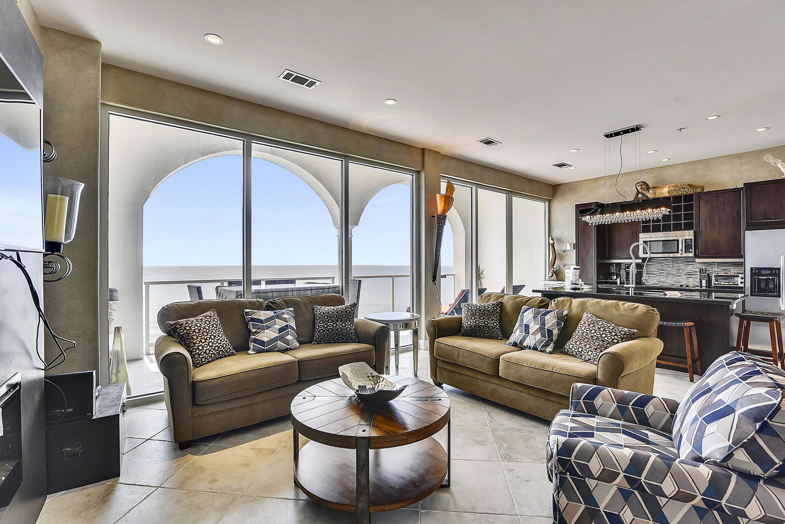 Kohinoor | Penthouse, Amenities Galore!