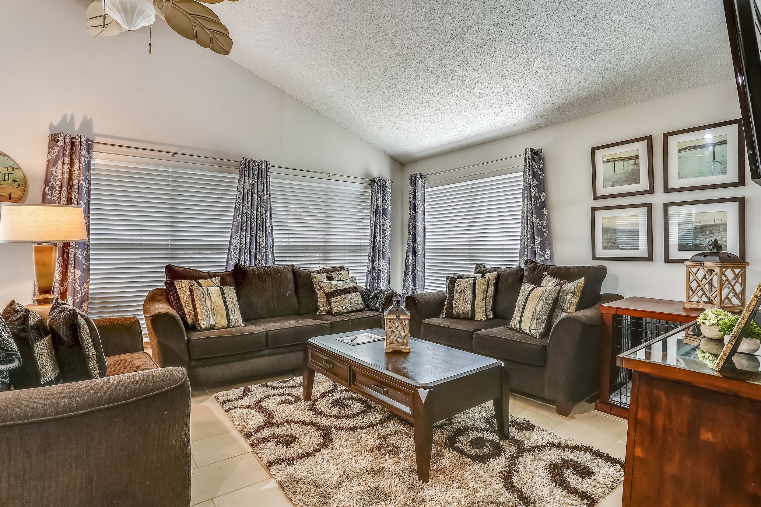 Dock Holiday | On Canal, Perfect for Families!