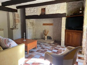 Interior - Holiday Home in Muret near Château Colombier (Muret-Le-Chateau)