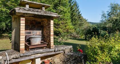Maison de vacances confortable avec jardin