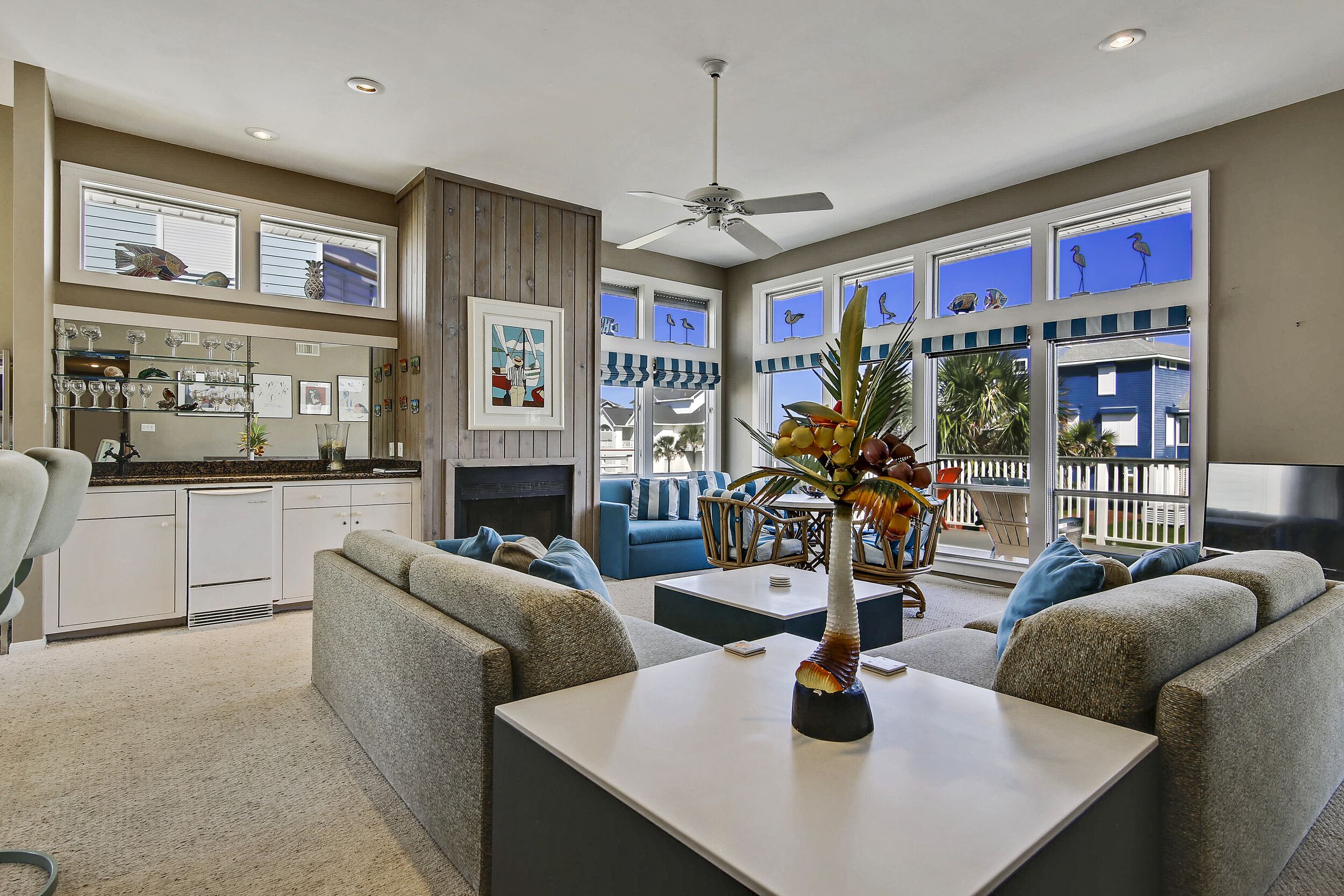 Indian Summer | Wet Bar, In Indian Beach!