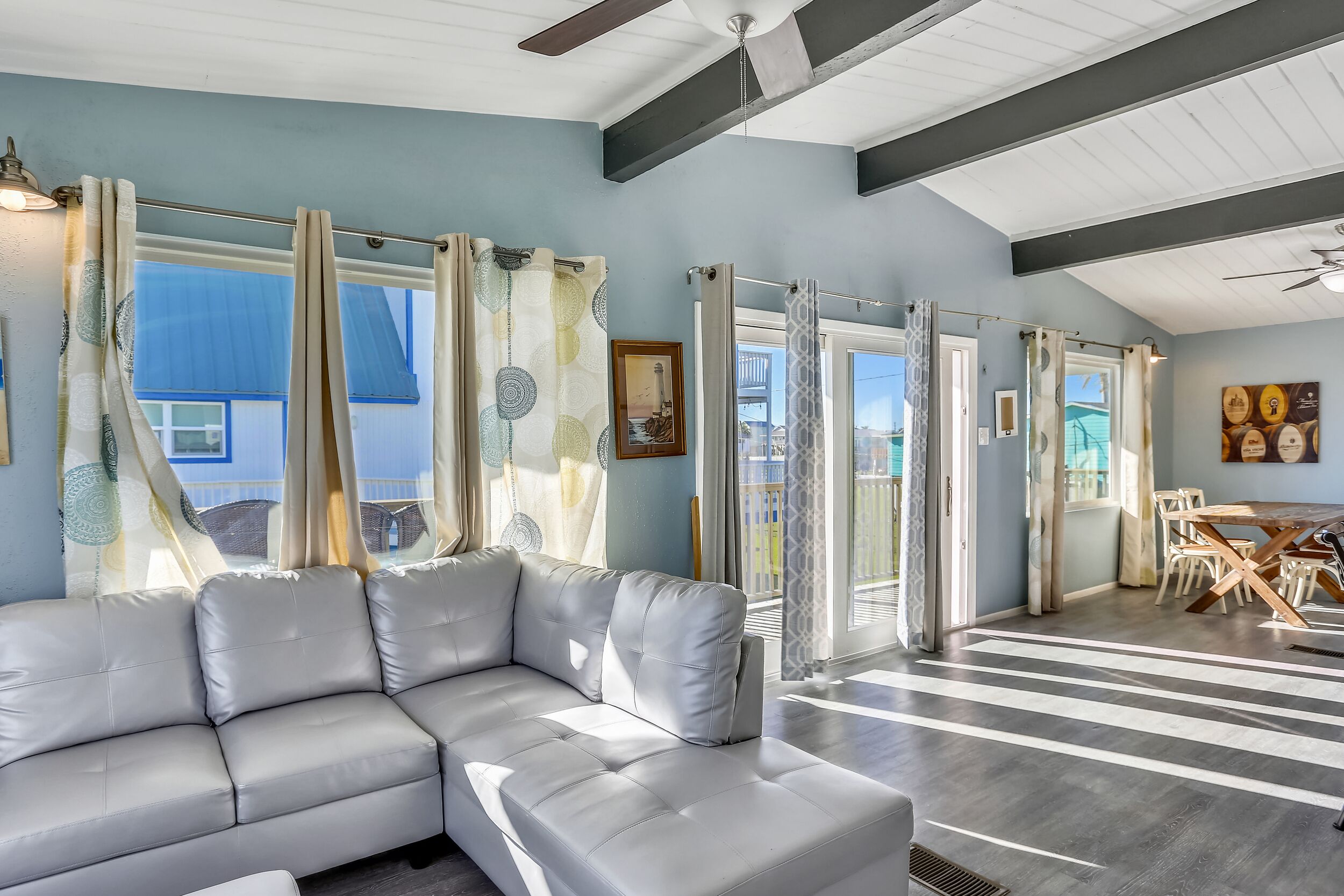 Mini Gem | Pet Friendly, Quaint Home!