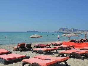 Beach nearby - Elegant house with swimming pool in Hérault (Saint Mathieu de Treviers)