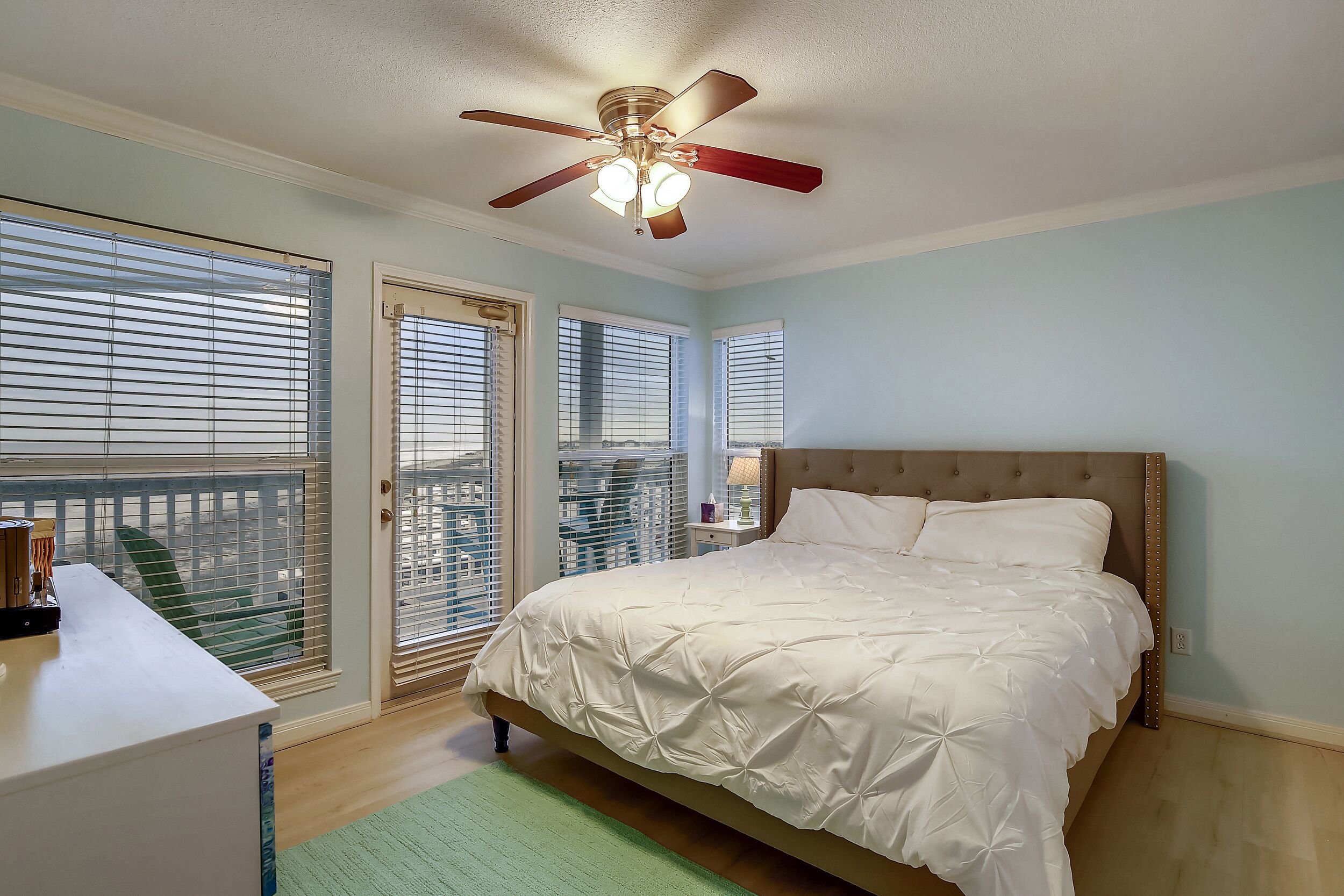 A Sunny Seahorse | Gulf View, Community Pool!