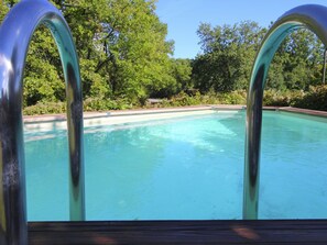 Pool - Comfortable gîte in Oppede, France (Oppede)