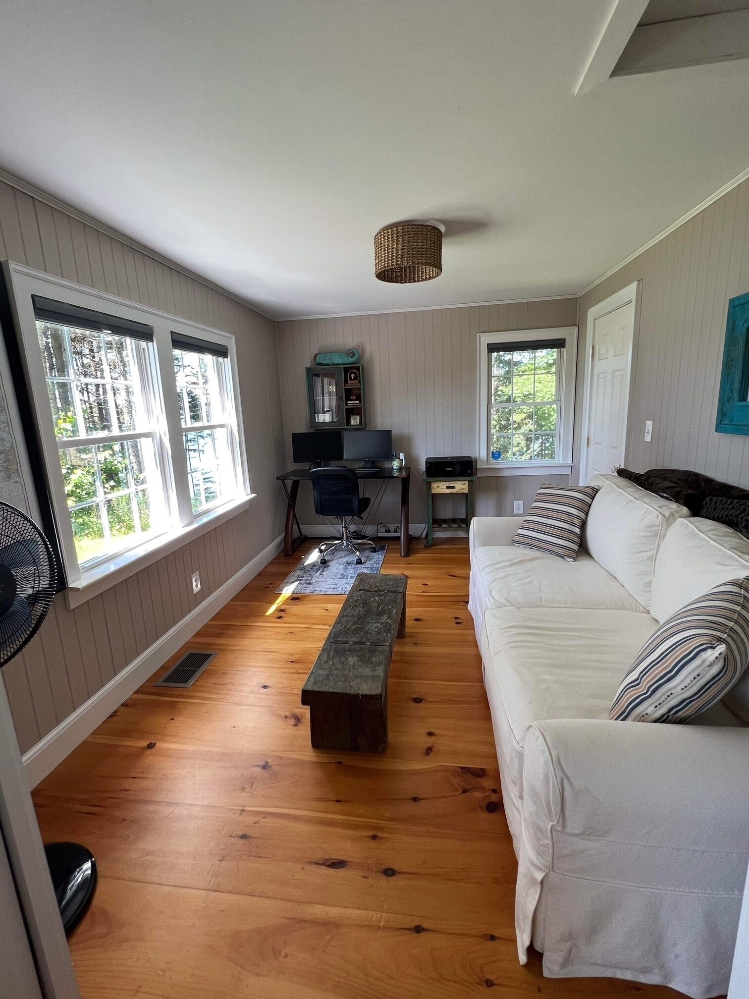 Cozy 2-Bedroom Oceanfront Home