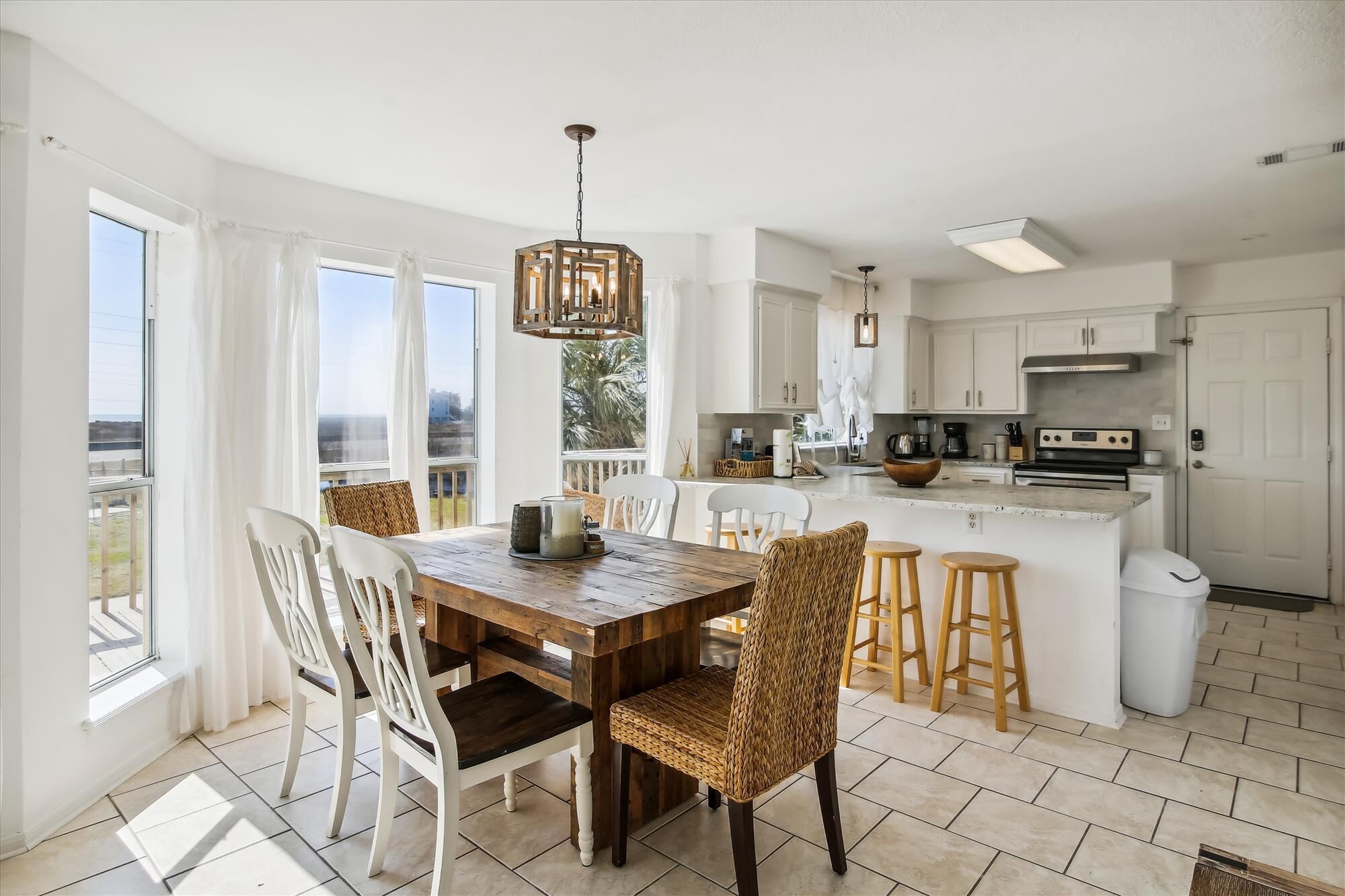 Sunshine Dreams | Gulf View, Walk to Beach!