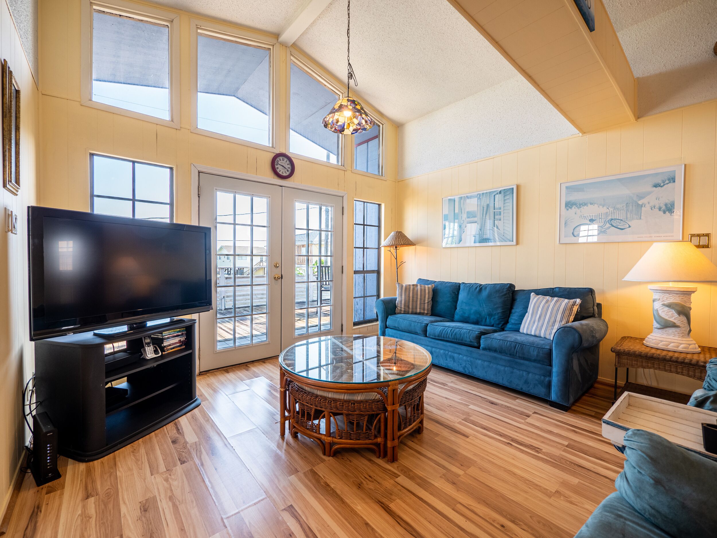 The Bent Rod | Pet Friendly, Canal Front, Bay View