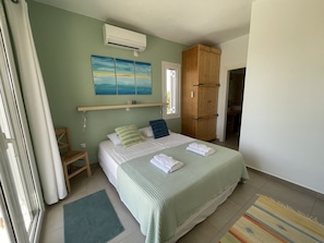3 bedrooms, iron/ironing board, WiFi