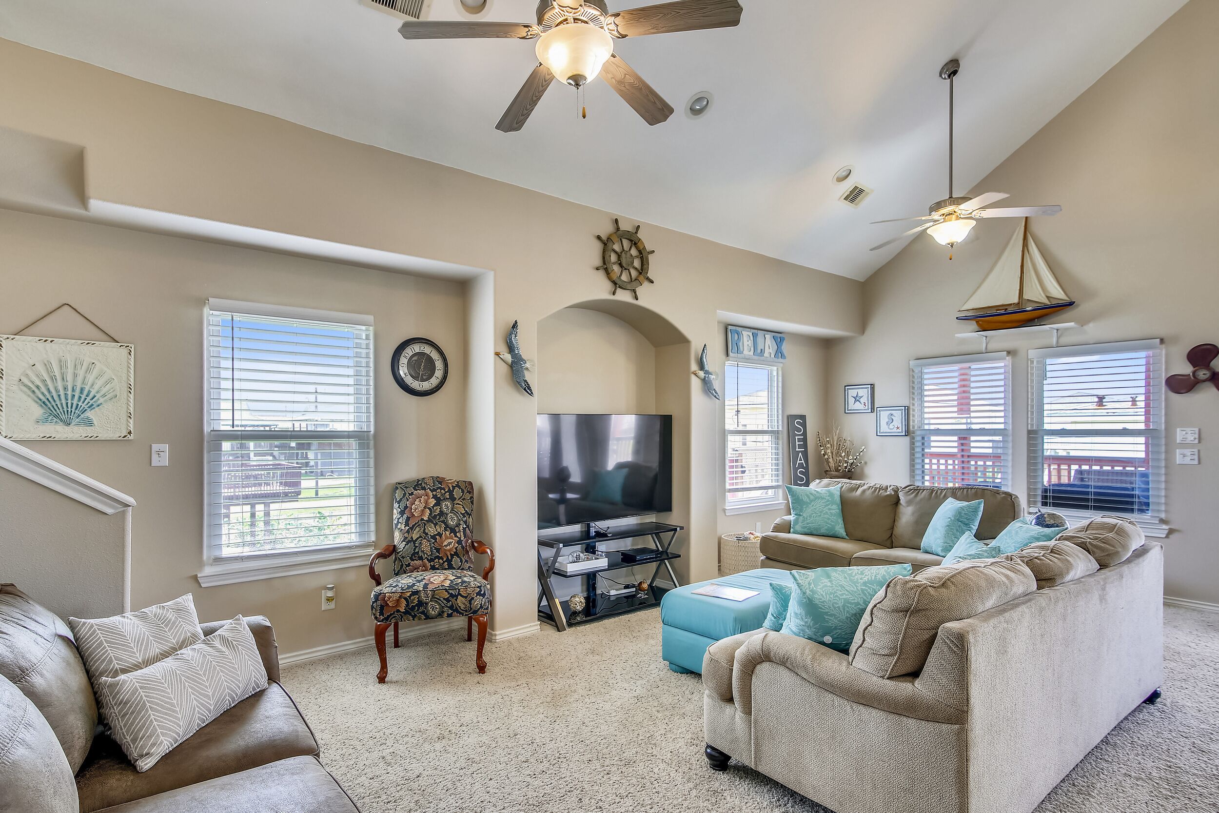 Vacay Vibes | Community Pool, Beach Access!