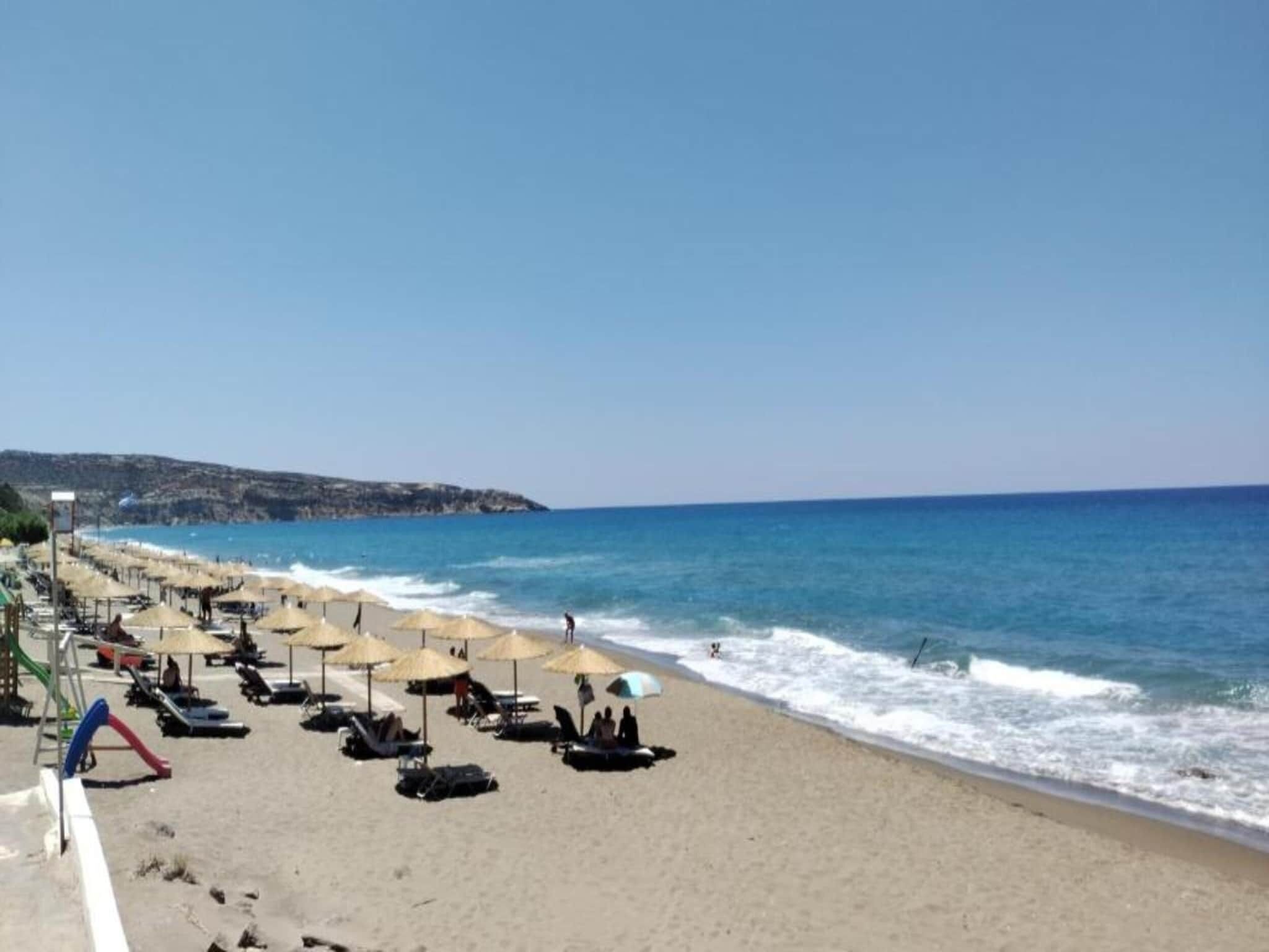 Beach nearby, sun loungers