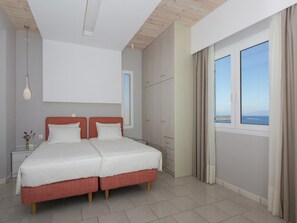 3 bedrooms, iron/ironing board, WiFi