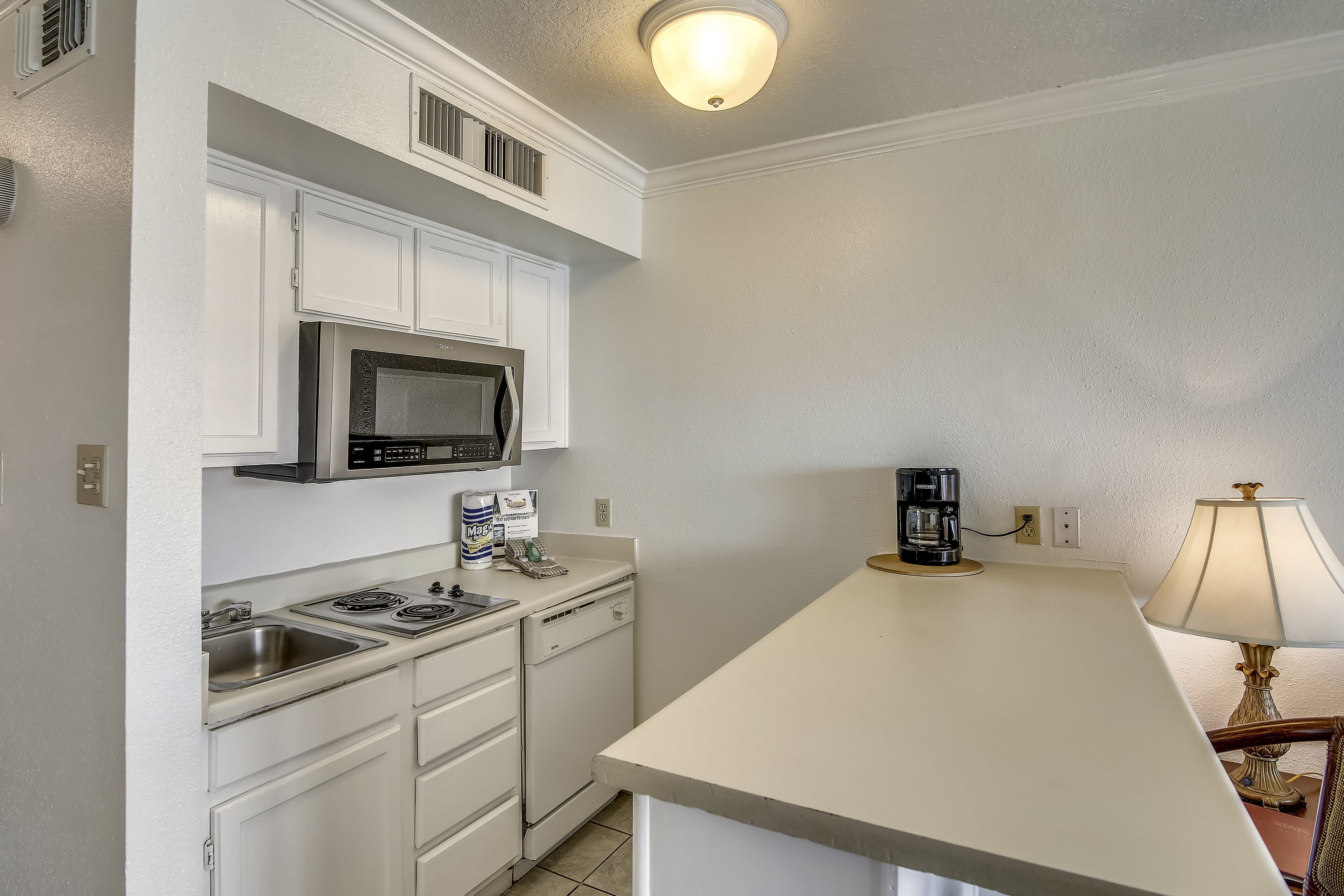 Little Cajun Hideaway | Shared Pools, Gulf Views!