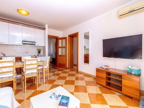 Interior - Apartment in Crikvenica near Beach (Crikvenica)