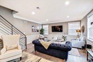 智能電視、足球機