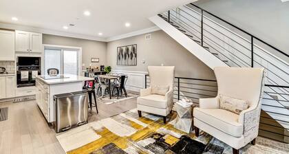 Exceptional Downtown Townhome w/Roofdeck -4Bd/3Bth