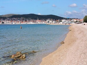 Beach nearby - Holiday Home in Dalmatia near Krka NP (Lađevci)