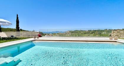 Luxury Villa Makris with private heatable pool