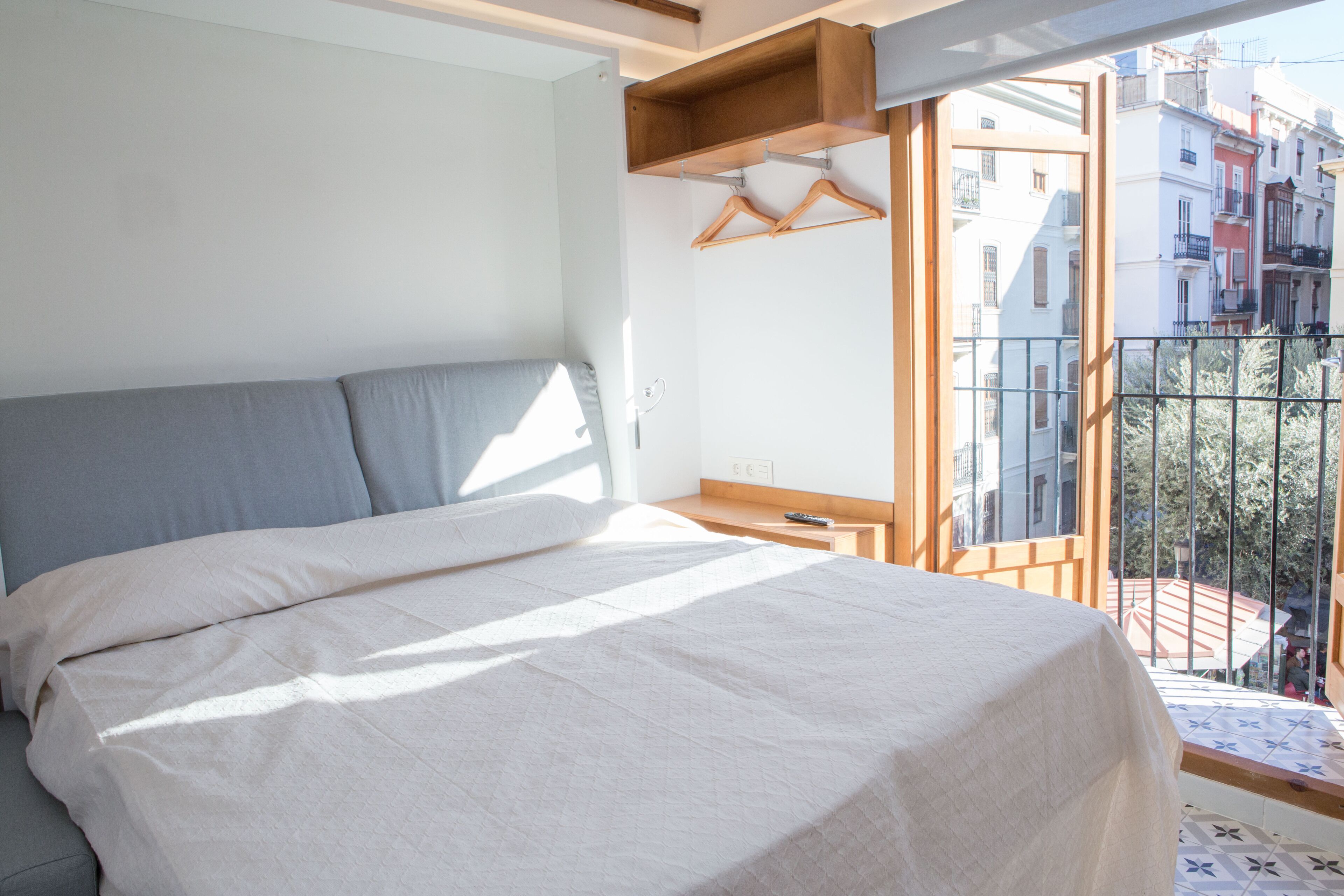 3 slaapkamers, een strijkplank/strijkijzer, wifi