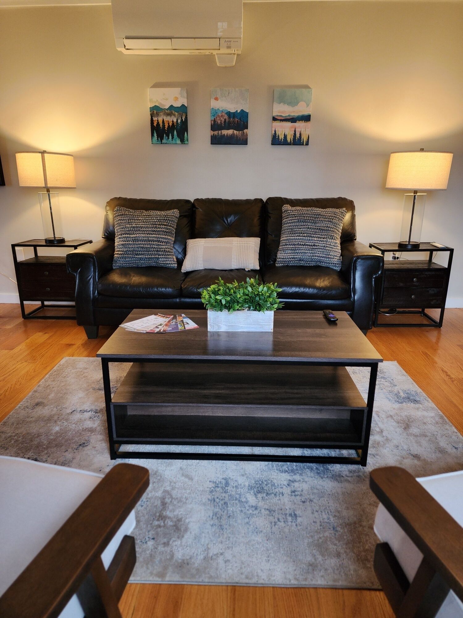 Cozy 3-bedroom cabin located in Wintergreen Resort