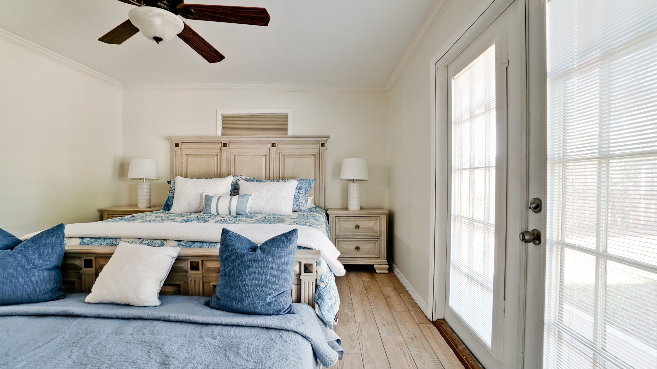 Newly RENOVATED home w/ HUGE Pool near ANNA MARIA ISLAND! 