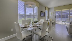 Dining - 1507 The Retreat by Orlando Holiday Rental Homes (Clermont)