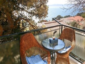 Outdoor dining - Cozy Apartment Brela (Brela)