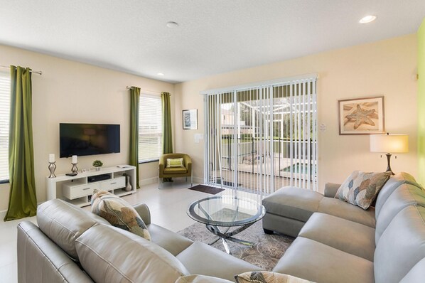 Townhome, 3 Bedrooms | Living room
