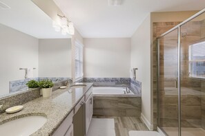 Bathroom - 17443 Serenity by Orlando Holiday Rental Homes (Clermont)