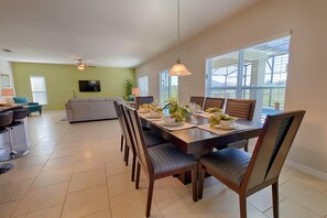 Maison mitoyenne, 3 chambres | Restauration