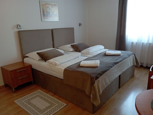 Family room 1/4 persons