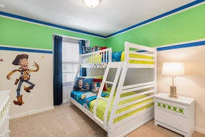 Maison en rangée, 5 chambres | 5 chambres, décor unique, ameublement unique