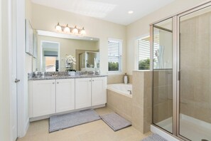 Bathroom - 785 Reunion Resort by Orlando Holiday Rental Homes (Kissimmee)