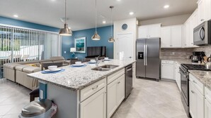 Townhome, 5 Bedrooms | Private kitchen - 7541 Solterra by Orlando Holiday Rental Homes (Davenport)