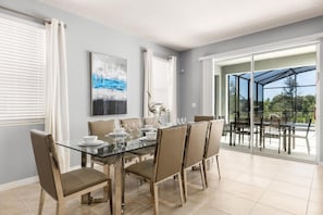 Dining - 7583 Solterra by Orlando Holiday Rental Homes (Davenport)