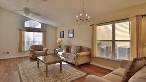 Villa, 4 Schlafzimmer | Wohnbereich