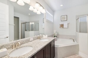 Bathroom - 873 Reunion Resort & Spa by Orlando Holiday Rental Homes (Kissimmee)