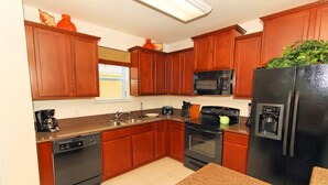 Unclassified image, 5 of 31, button - 9124 Calabria by Orlando Holiday Rental Homes (Kissimmee)