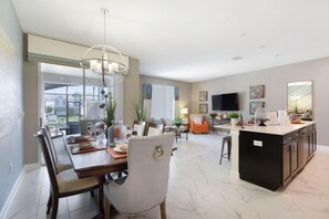 联排别墅, 4 间卧室 | 客房内用餐